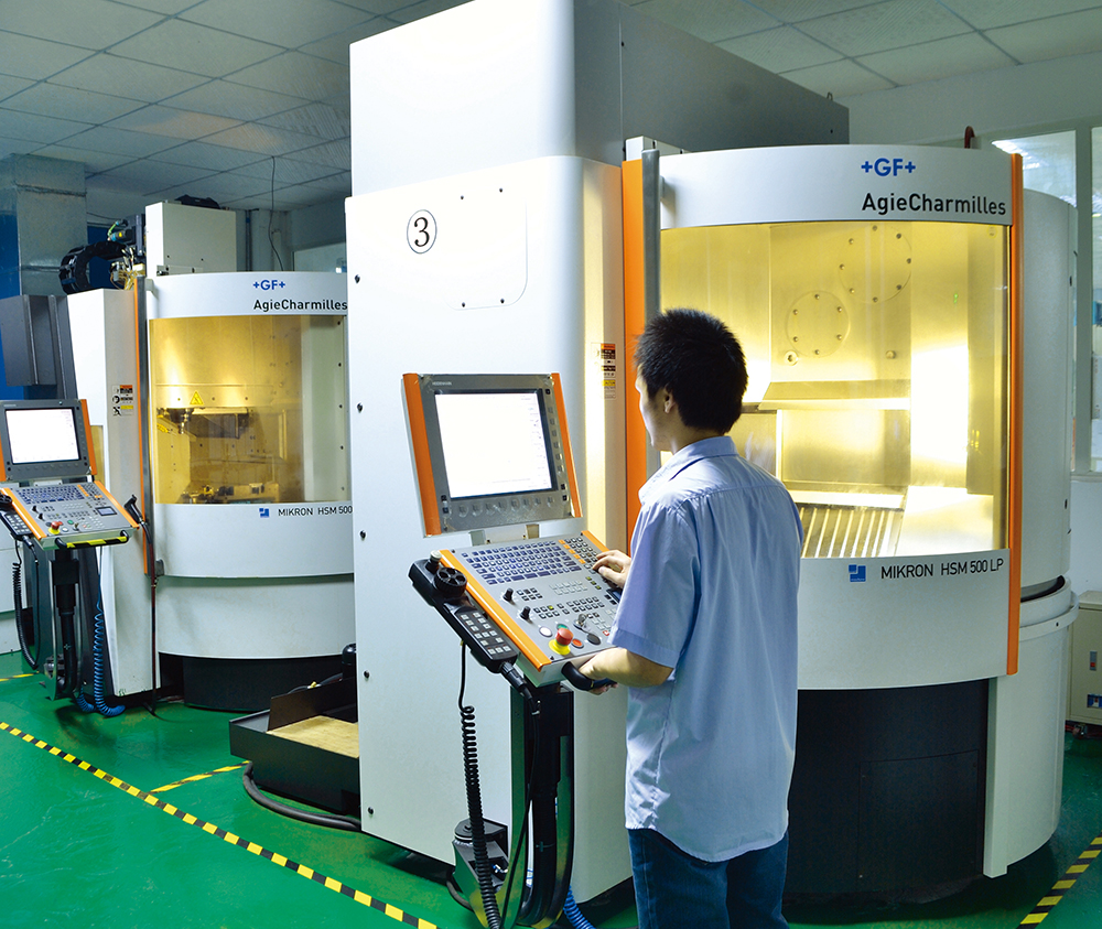 マシニングセンター